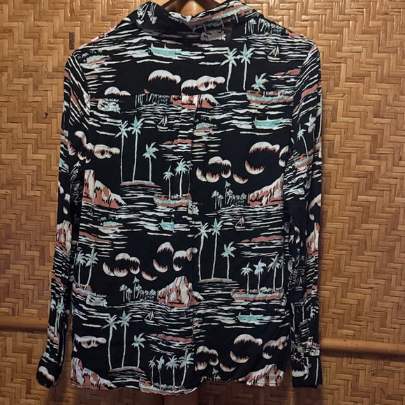 Posh Pua Black and White Hawaiian aloha long sleeved Button Down Shirt small - Picture 5 of 6